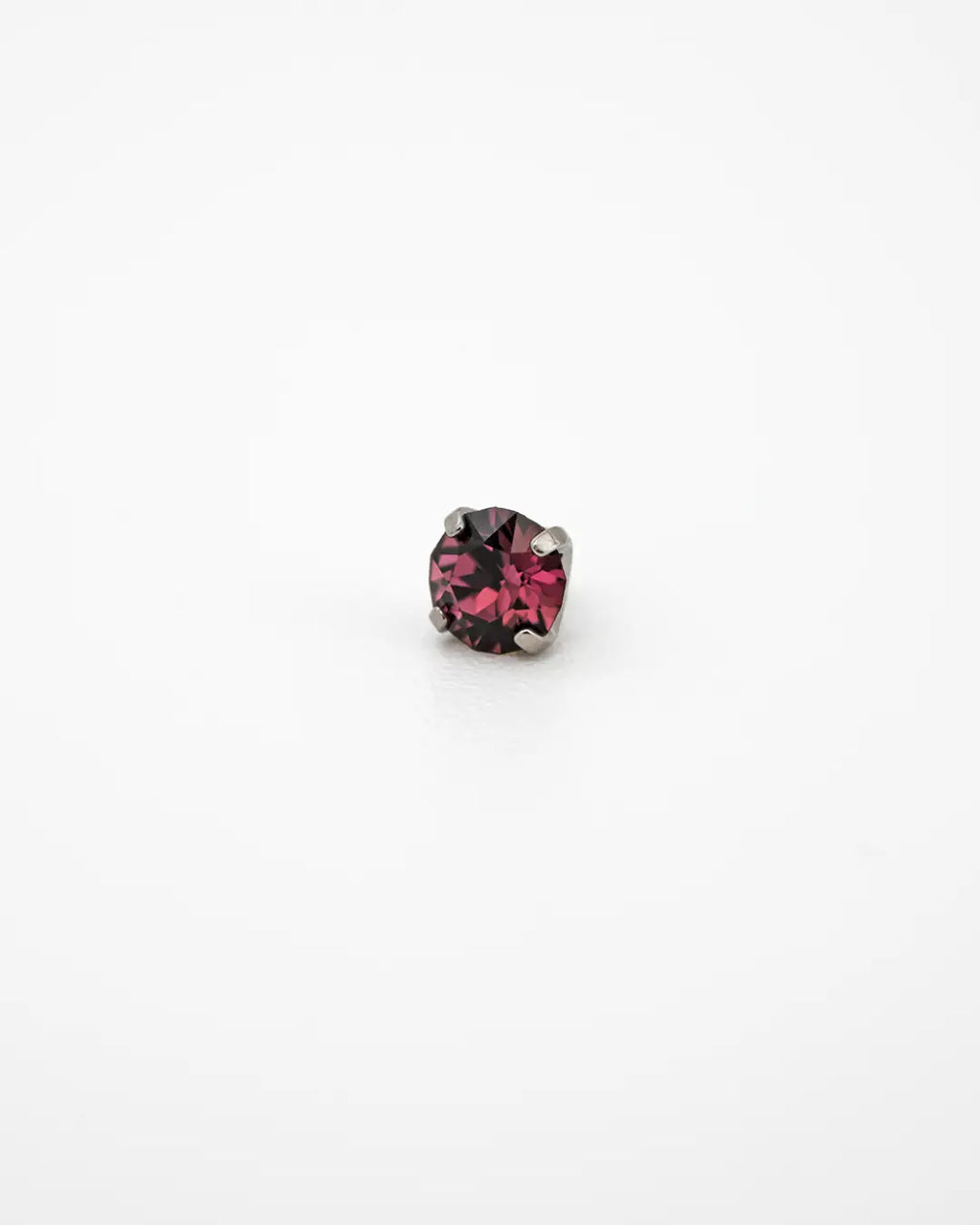 Bijou Amethyst Austrian Crystal 16G Titanium Labret