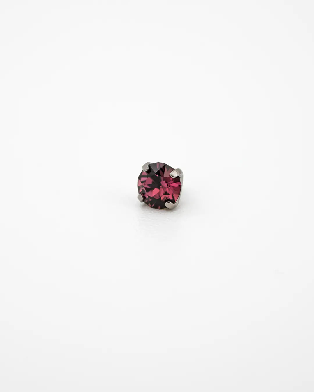 Bijou Amethyst Austrian Crystal 16G Titanium Labret