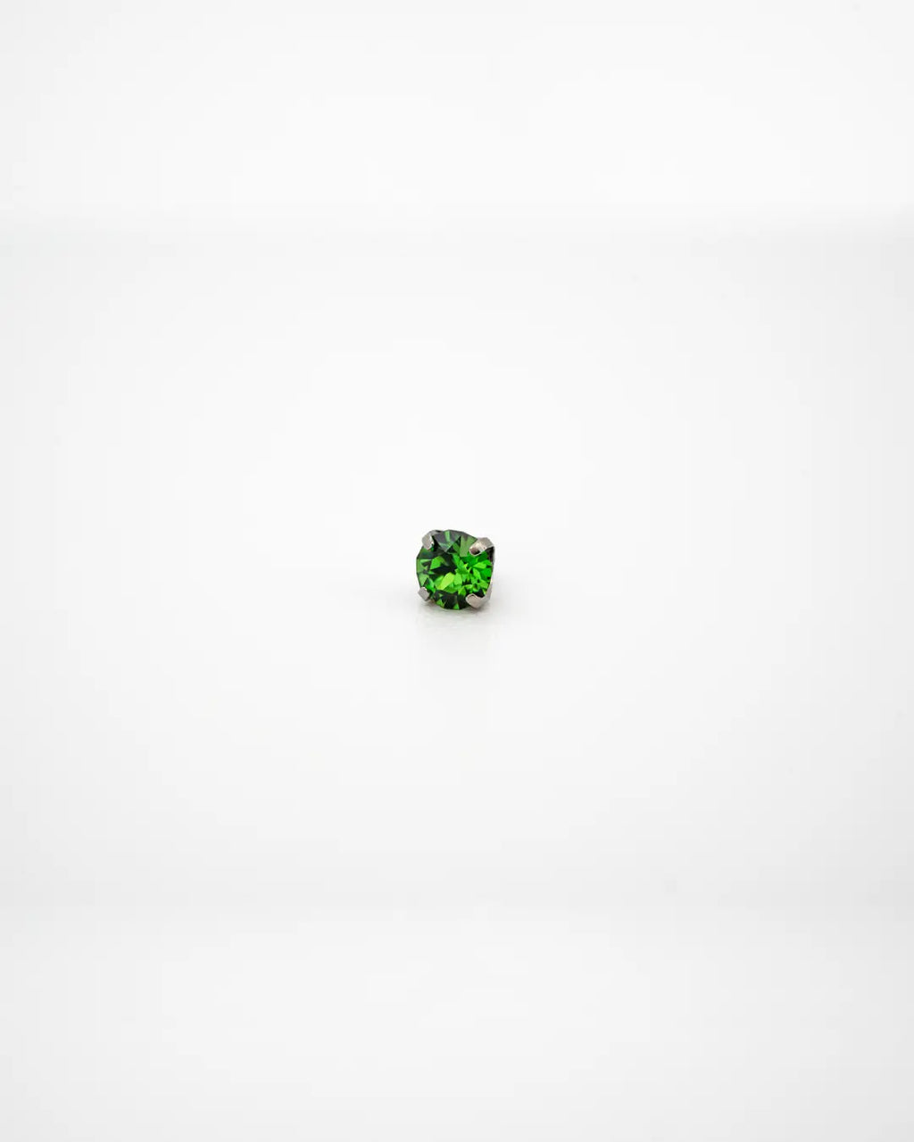Bijou Fern Green Austrian Crystal 16G Titanium Labret