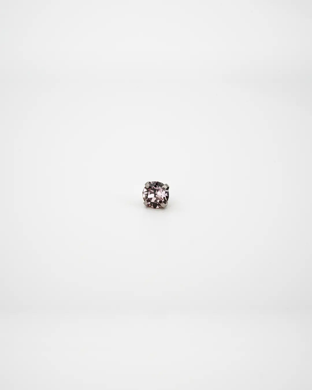 Bijou Light Amethyst Austrian Crystal 16G Titanium Labret