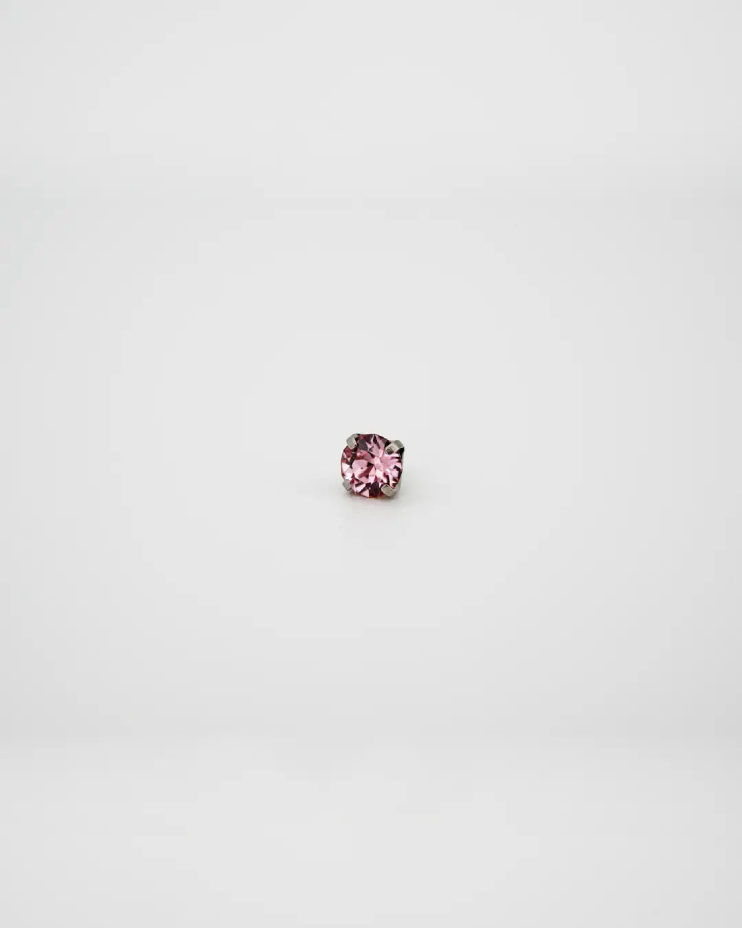 Bijou Light Rose Austrian Crystal 16G Titanium Labret