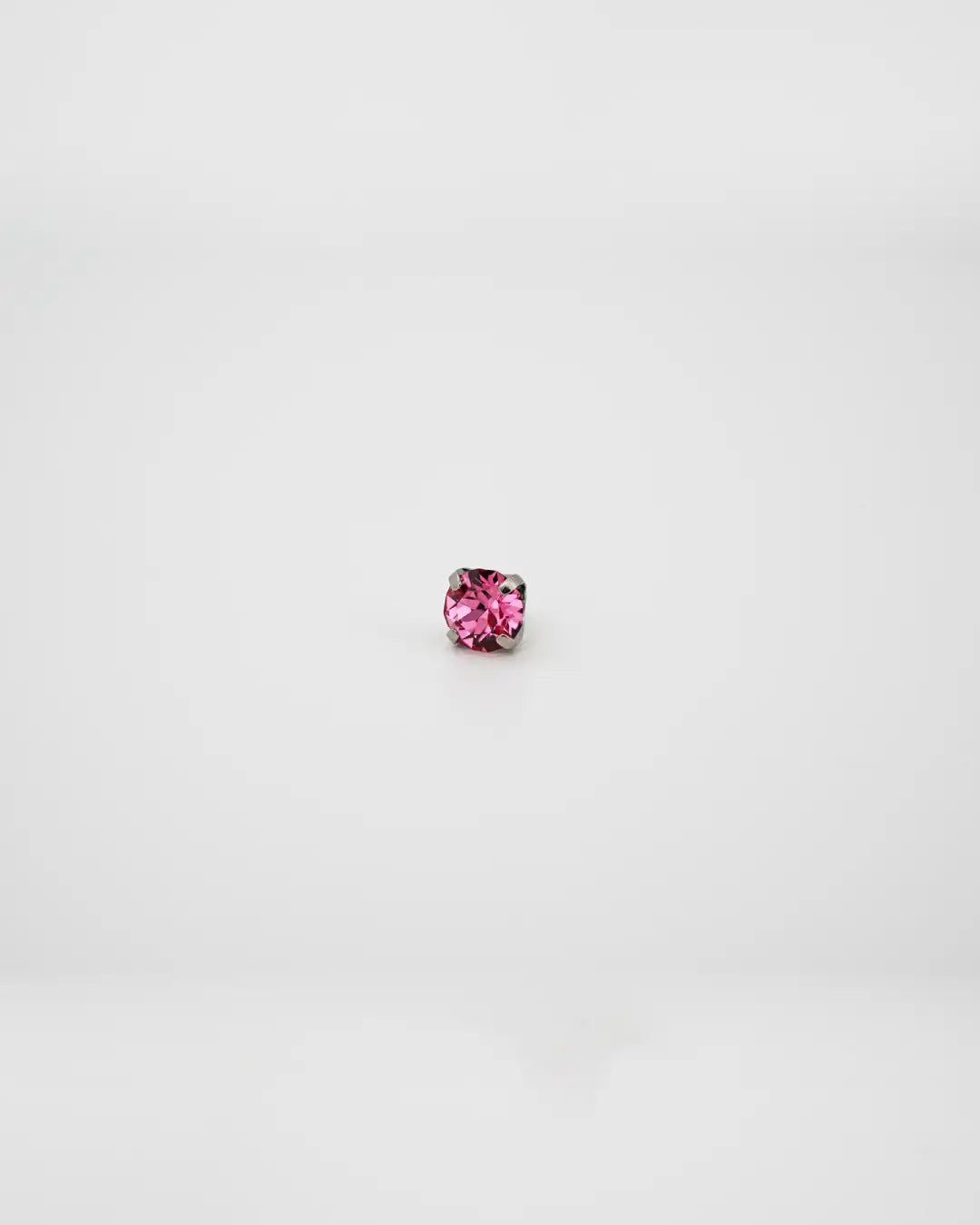 Bijou Rose Austrian Crystal 16G Titanium Labret