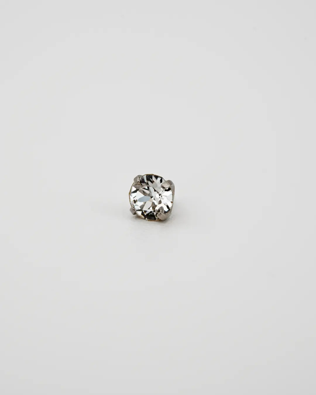 Bijou Crystal Austrian Crystal 16G Titanium Labret