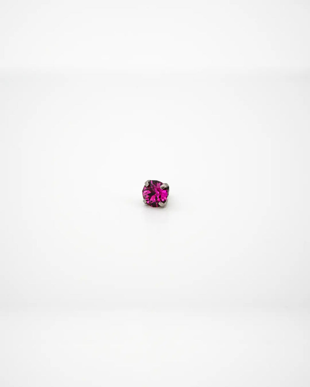 Bijou Fuchsia Austrian Crystal 16G Titanium Labret
