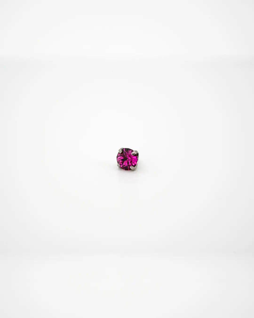 Bijou Fuchsia Austrian Crystal 16G Titanium Labret