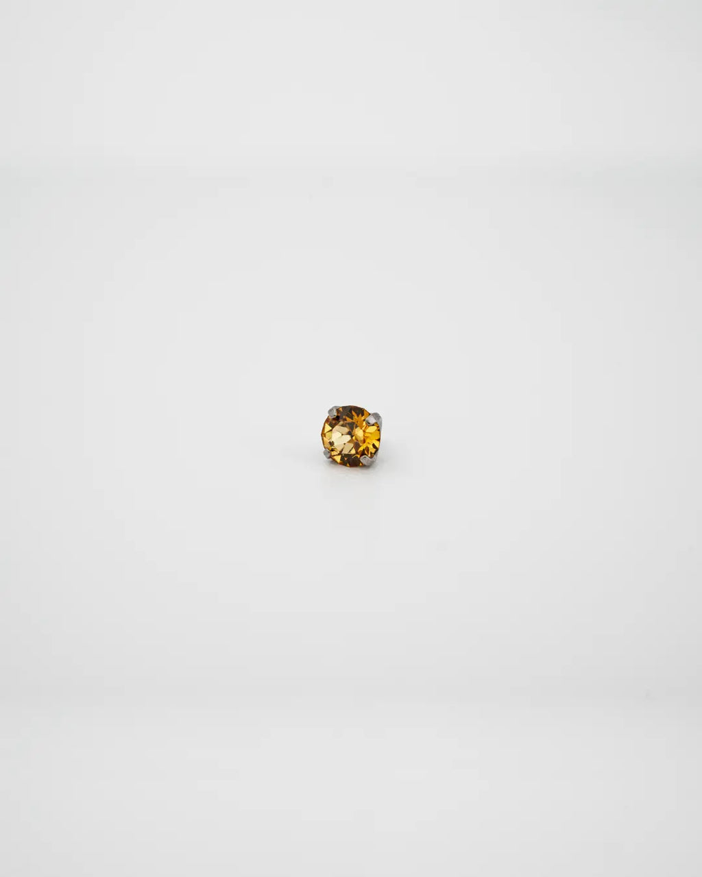 Bijou Golden Topaz Austrian Crystal 16G Titanium Labret