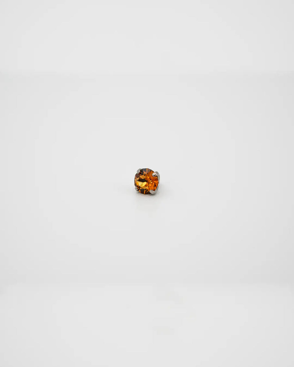 Bijou Light Amber Austrian Crystal 16G Titanium Labret