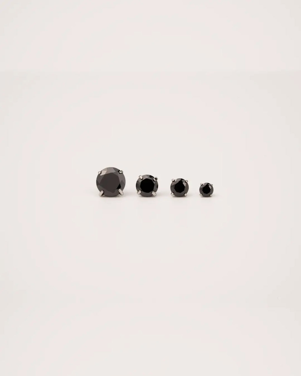 Bijou Basic CZ 16G ASTM F136 Implant Grade Titanium Internally Threaded
