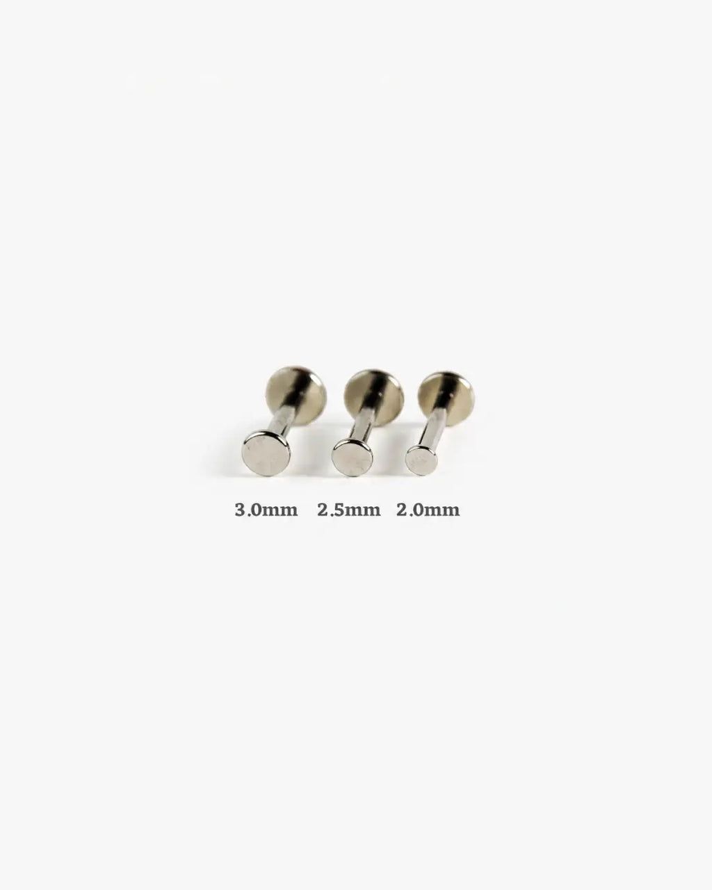 Flat Top 2.5mm 16G Internally Threaded Titanium Labret