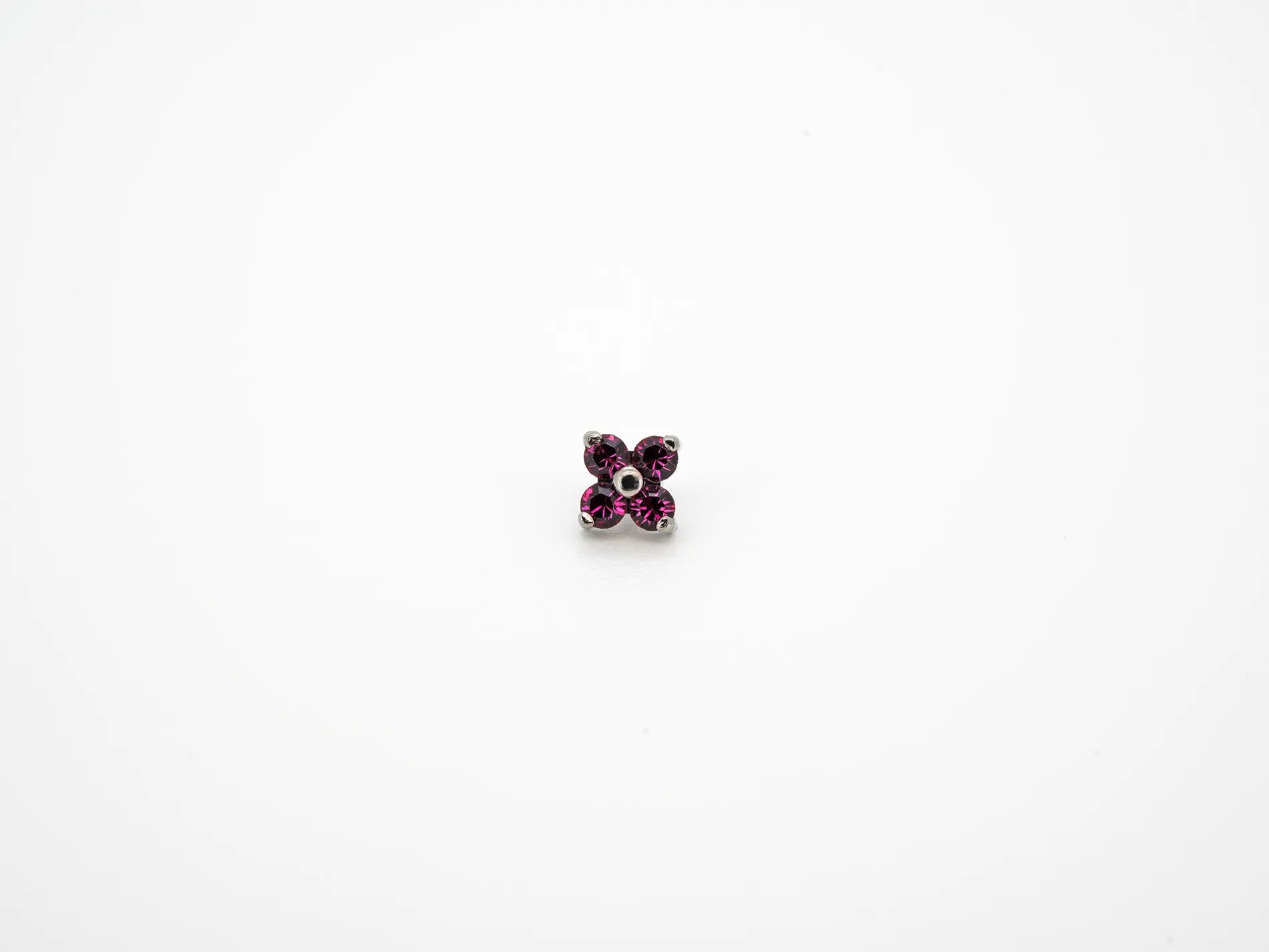 Dvara Fuchsia Four Leaf Austrian Crystal 16G Titanium Labret