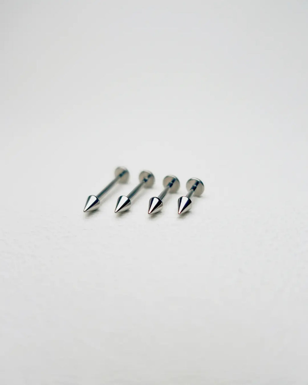 Lilith Cone Spike Titanium Labret