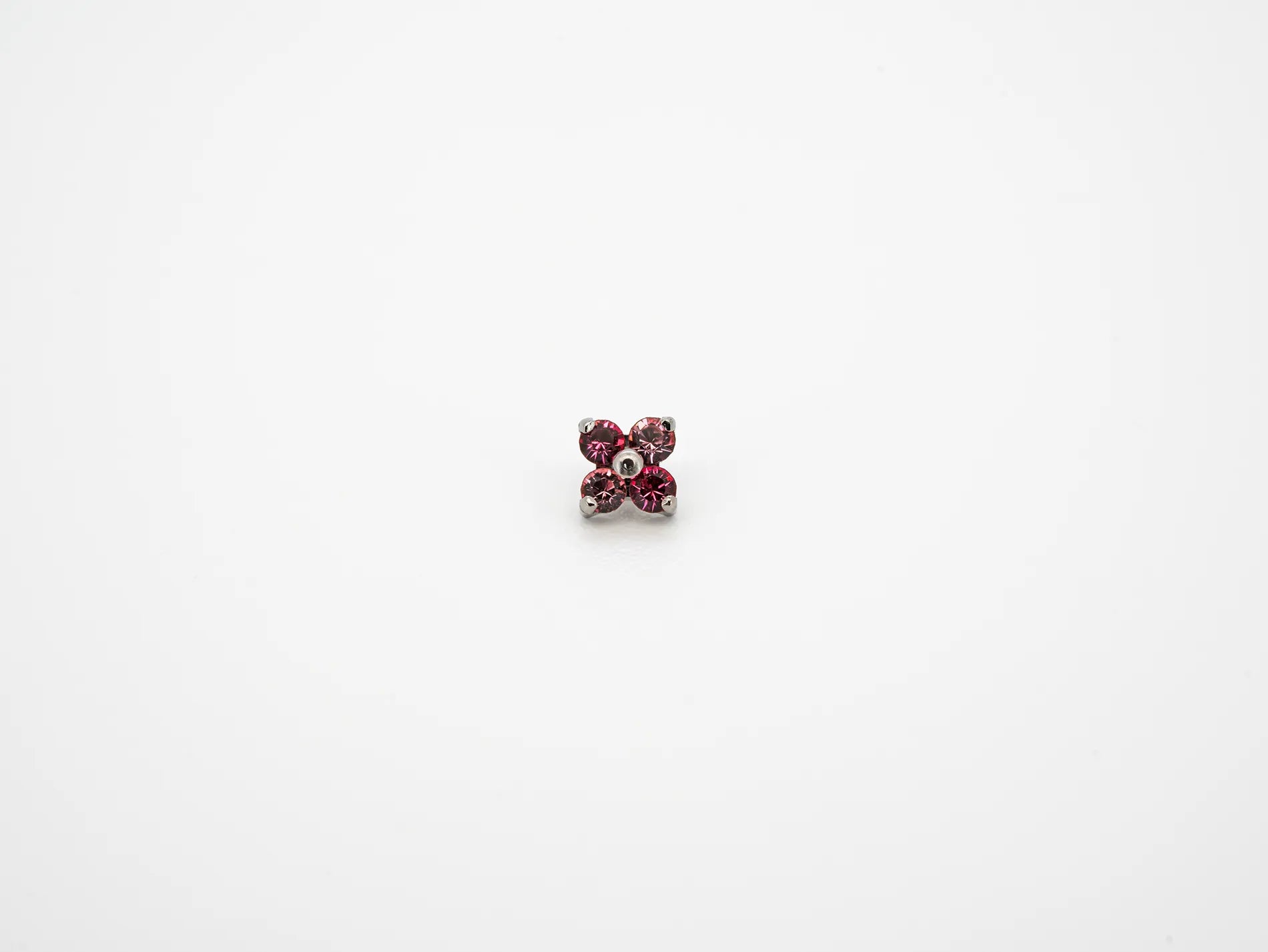 Dvara Rose Duo Four Leaf Austrian Crystal 16G Titanium Labret