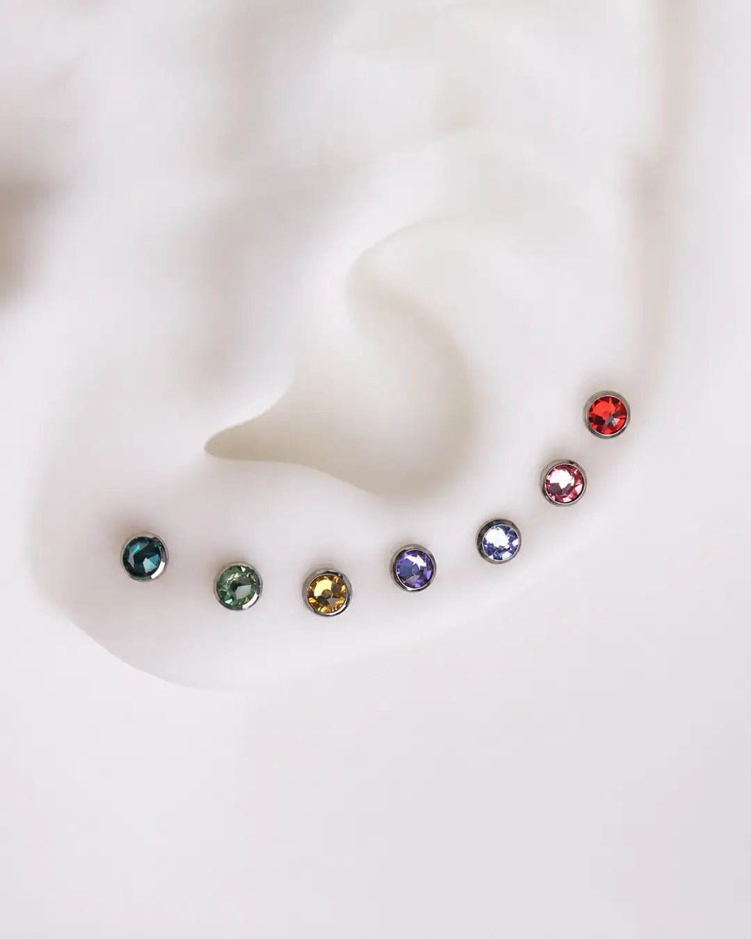 Aurora Thalia Austrian Crystal Top 16G Titanium